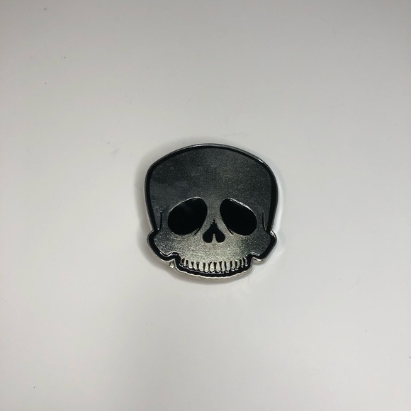 Deadly Dames by Micheline Pitt silver and black skull clothing clip rare - Picture 9 of 12